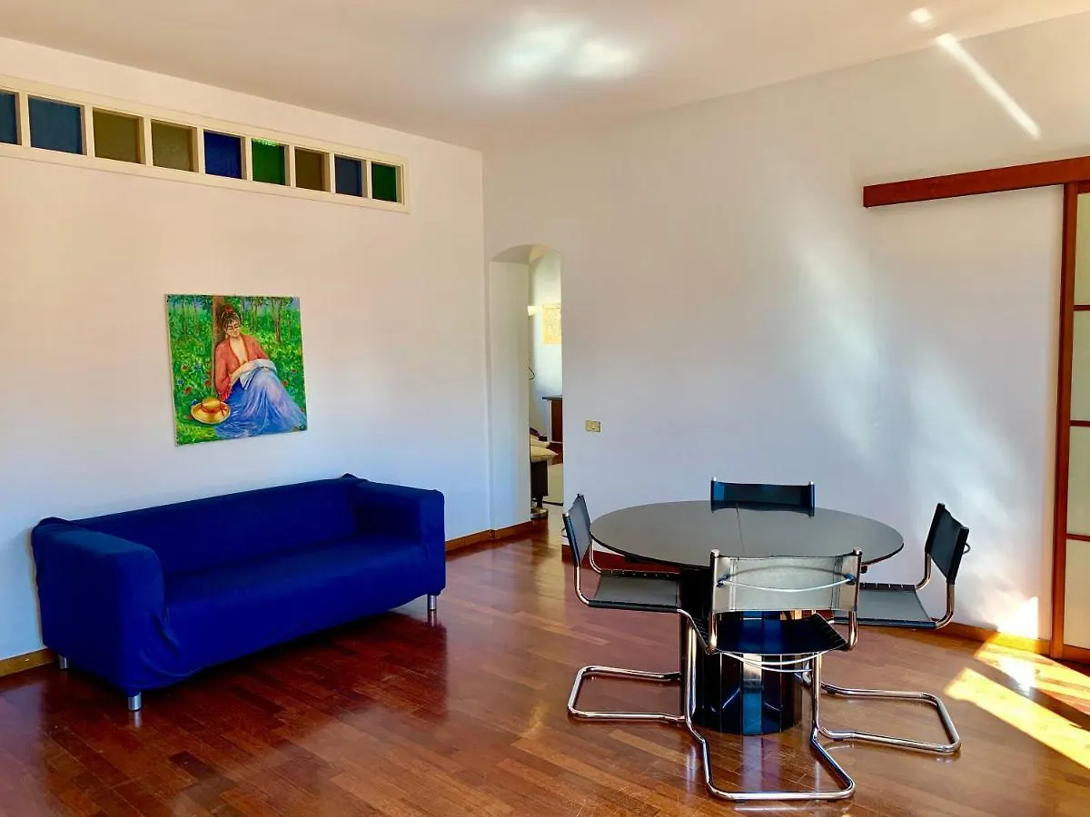 Prione173 City Center La Spezia 0*,  İtalya